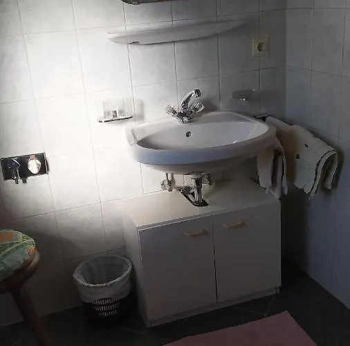 Aue, Appartement Tux